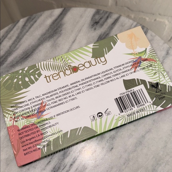 Trend Beauty pallet summer vibes eyeshadows NEW with mirror - Picture 3 of 3